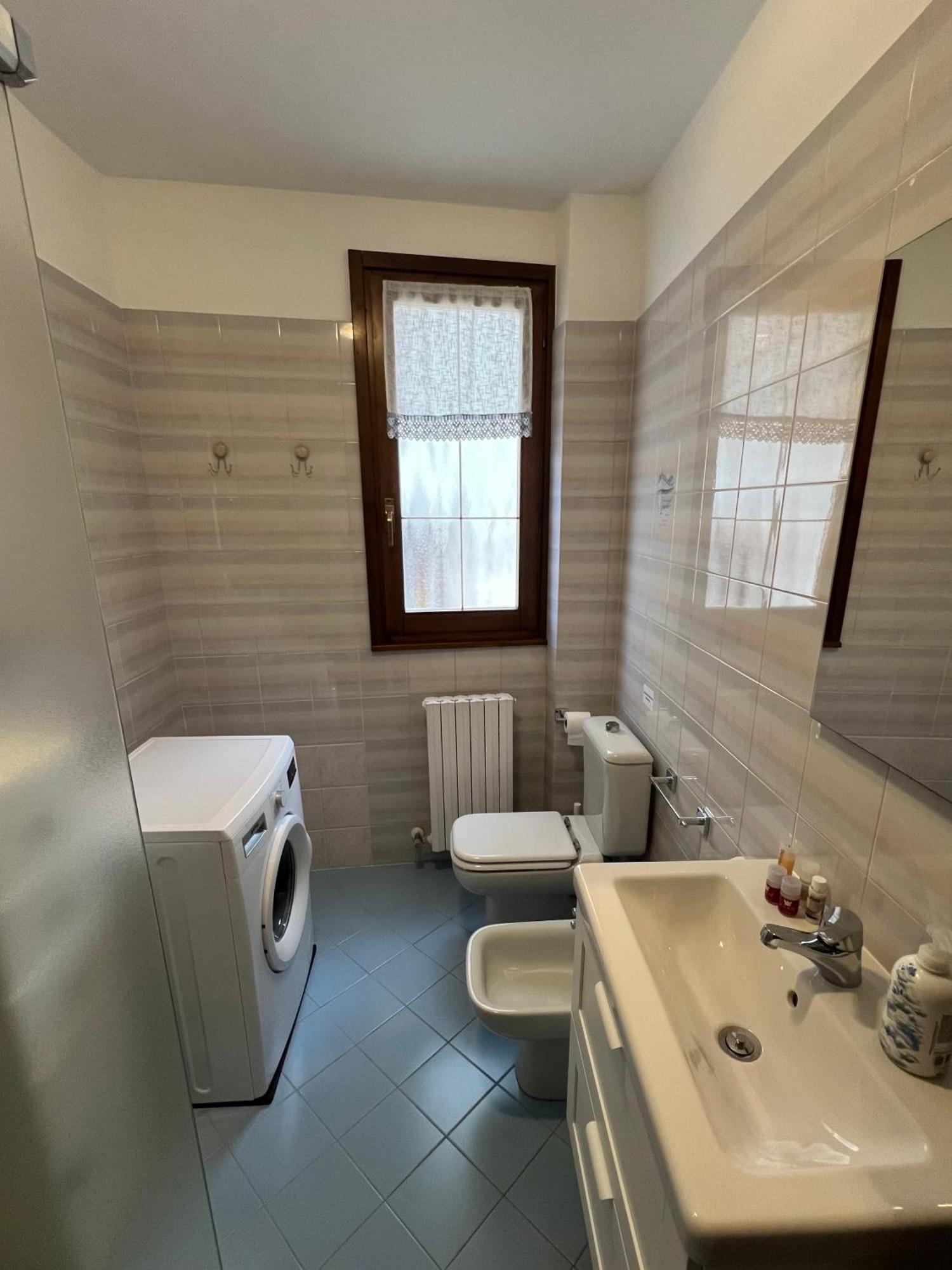 ג'רה לאריו Casa Vacanze Linda מראה חיצוני תמונה